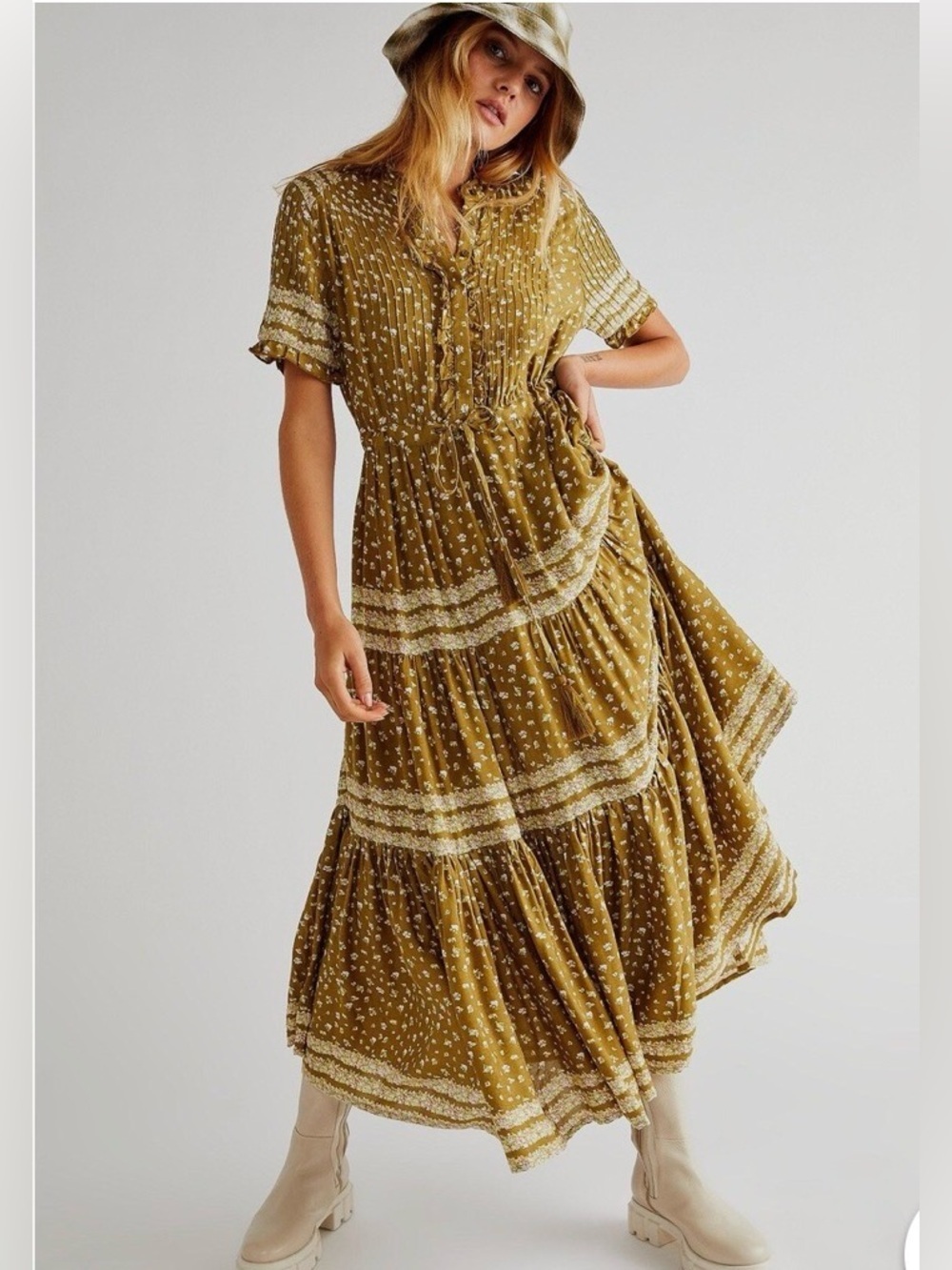 FREE PEOPLE Sz M Rare Feelings Olive Green Tiered Maxi Dress Ditzy Flowers